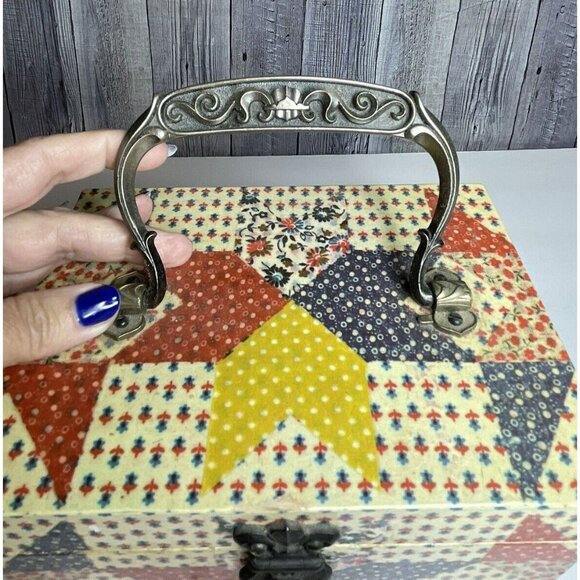 1970s Wooden Trinket Case Box Patchwork Design 7" x 5.5" x 5" with handle - Picture 5 of 16
